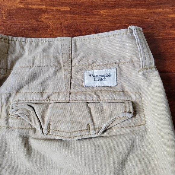 Abercrombie & Fitch Khaki Cargo Shorts Button Fly Distressed - Picture 4 of 13